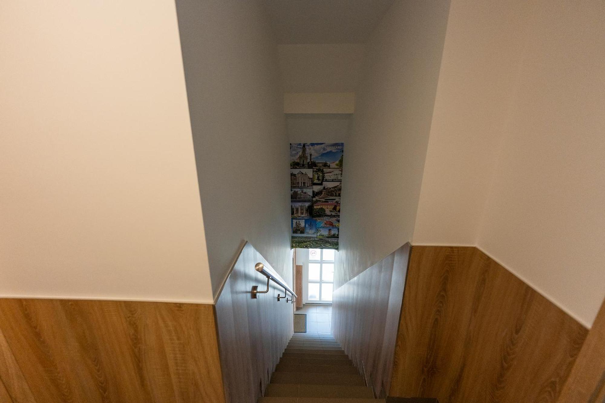 Belvarosi Nemes Apartmanhaz Szekszárd Exteriör bild