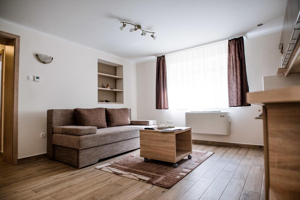 Belvarosi Nemes Apartmanhaz Szekszárd Exteriör bild